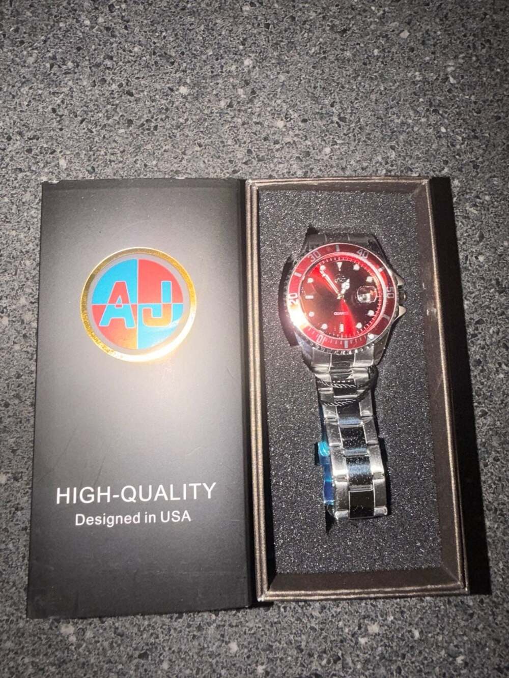 AJ High-Quality Quartz Men's Red Dial Stainless Steel Watch